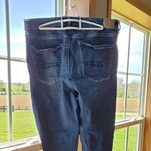 American Eagle Super Hi-Rise Jegging